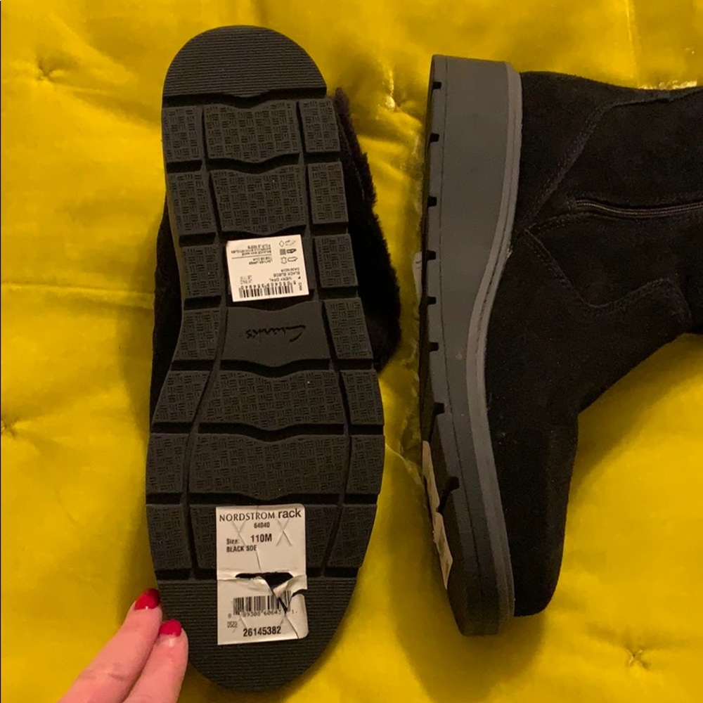 NWT Clarks Black Suede boots Size US 11